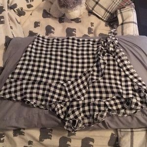 Black and white skort